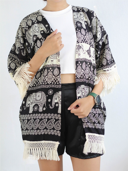 Kimono bohème femme à franges tressées léger et fluide en viscose noir - motif éléphant